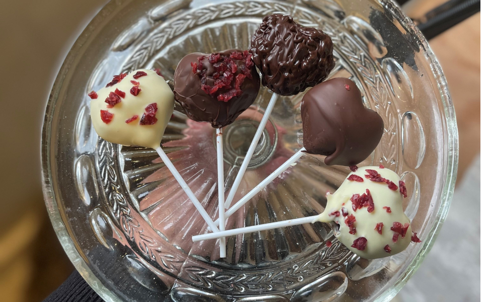 Keto & Low Carb Cake Pops